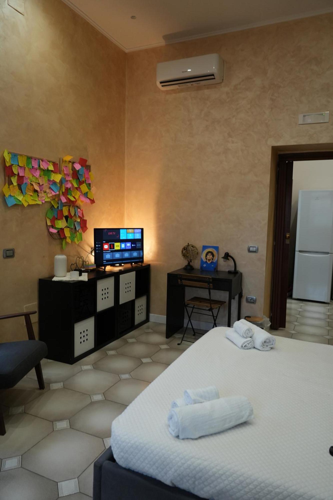 081 Stazione Centrale Home Napoli Ngoại thất bức ảnh